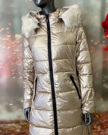 Елегантно зимно лъскаво яке с качулка - 1