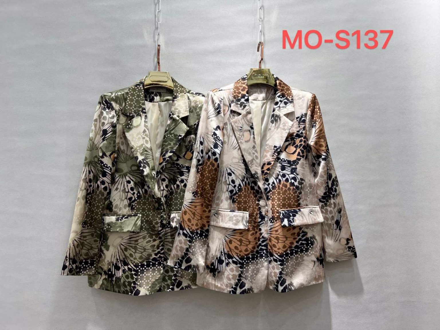 Дамско сако MO-S 137